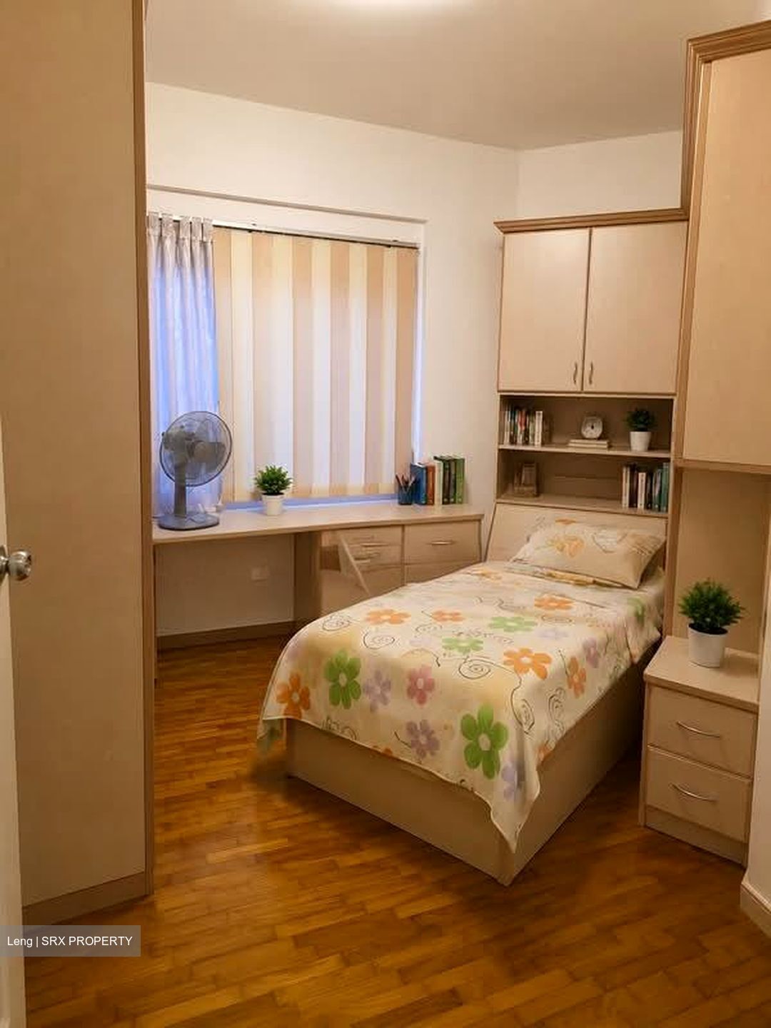 Stratford Court (D16), Condominium #569007221